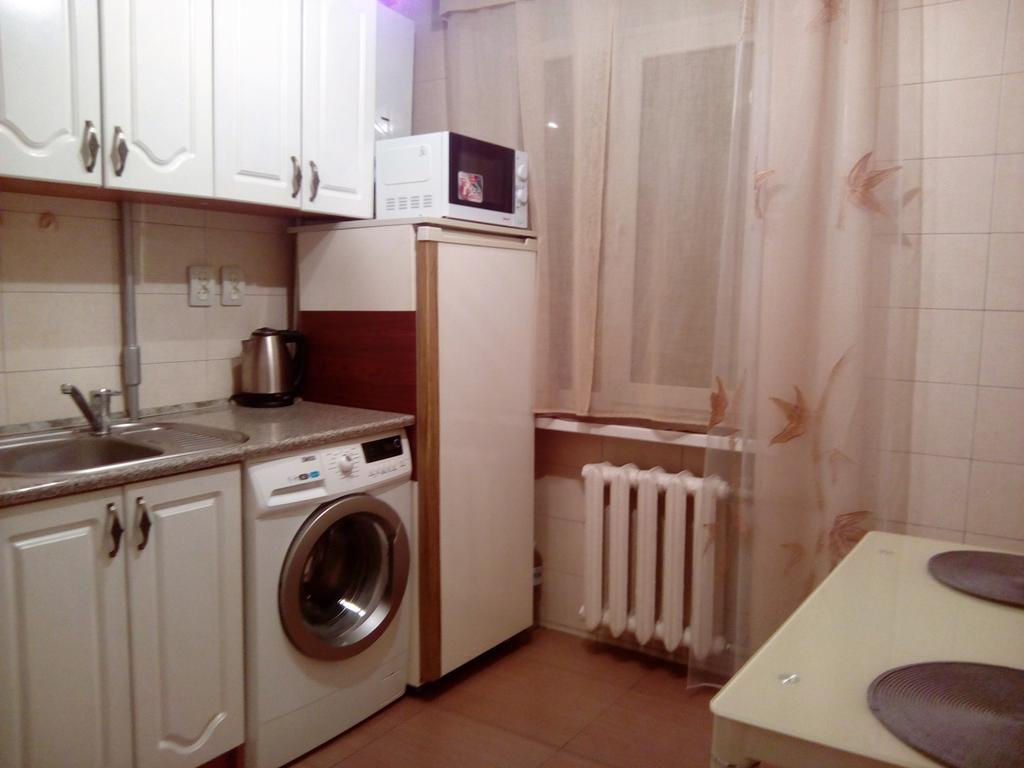 Apartment Near Dnipro Arena Bagian luar foto