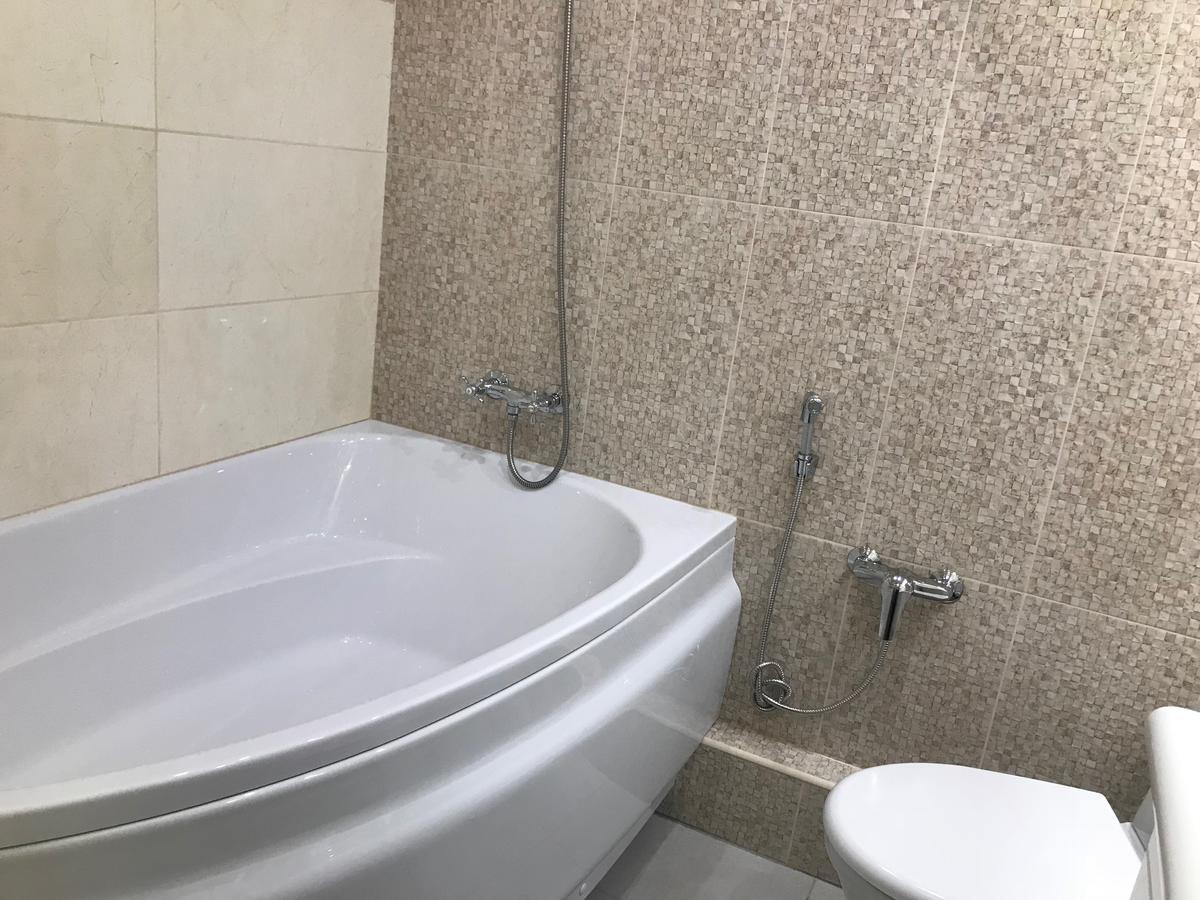 Apartment Near Dnipro Arena Bagian luar foto