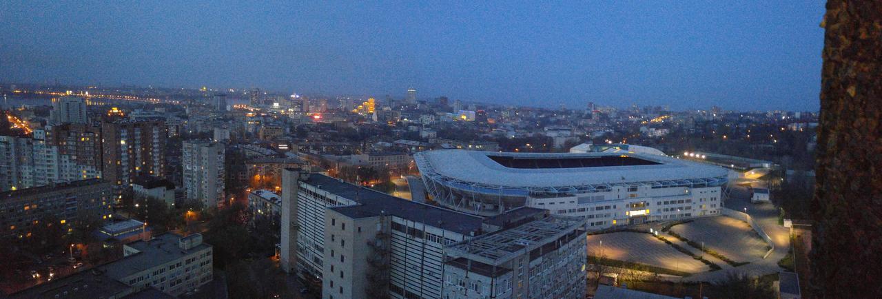 Apartment Near Dnipro Arena Bagian luar foto