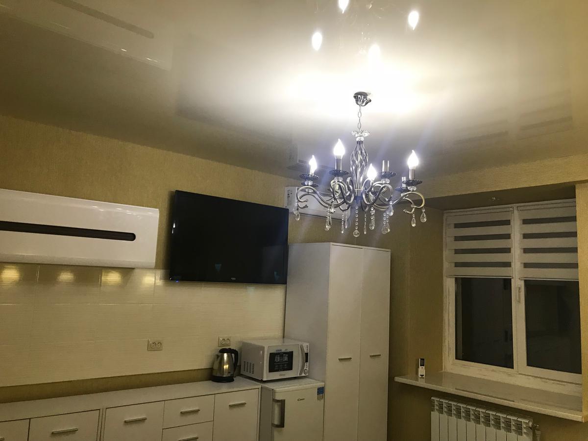 Apartment Near Dnipro Arena Bagian luar foto