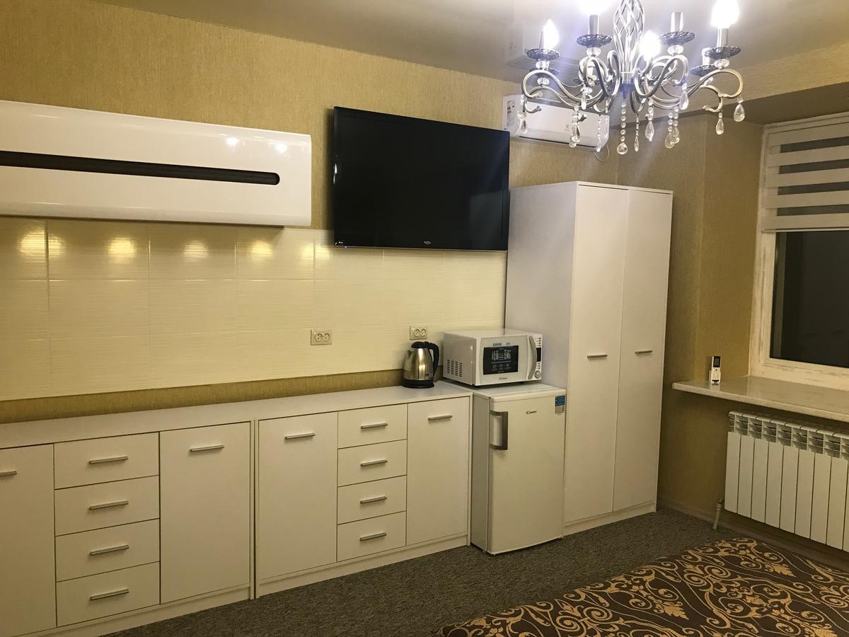 Apartment Near Dnipro Arena Bagian luar foto