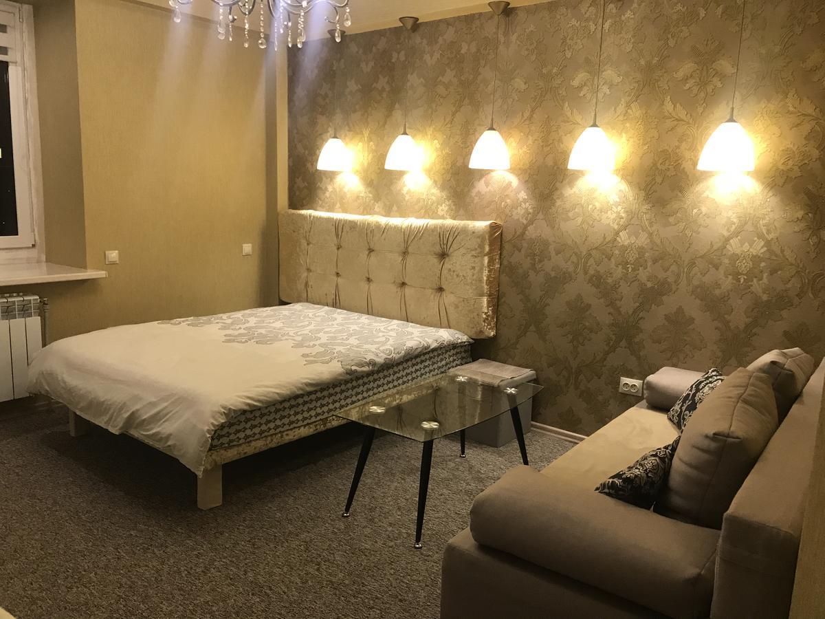 Apartment Near Dnipro Arena Bagian luar foto